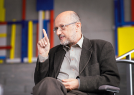 Adam Krzemiñski