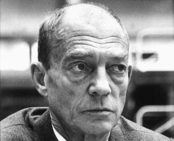 Porträtaufnehme des Architekten Paul Baumgarten